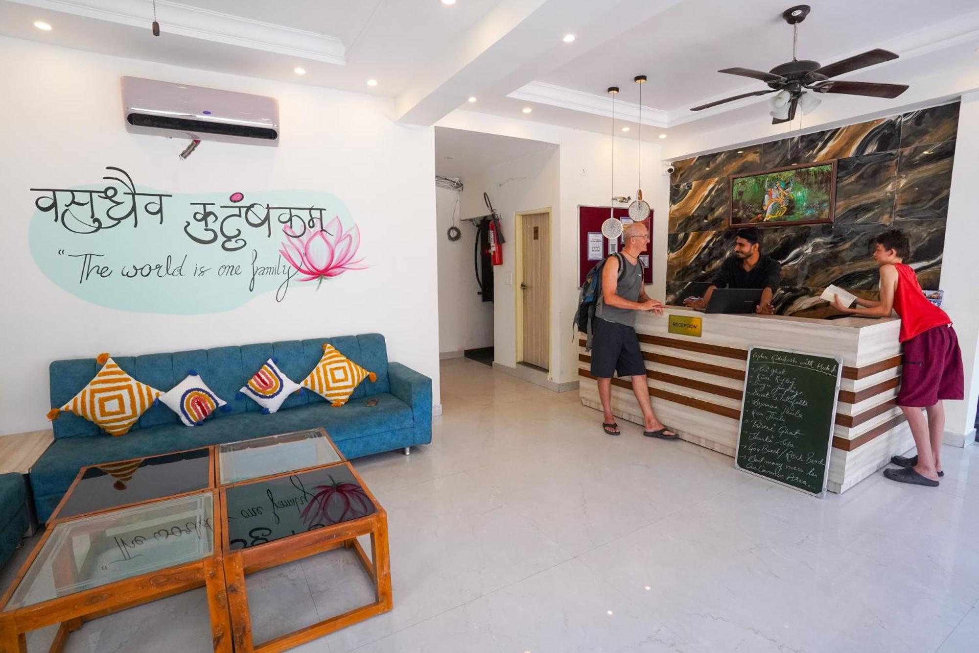 Hide-In Rishikesh, Laxman Jhula Hostel Εξωτερικό φωτογραφία
