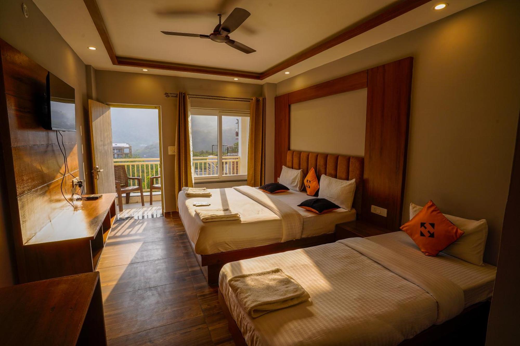 Hide-In Rishikesh, Laxman Jhula Hostel Εξωτερικό φωτογραφία