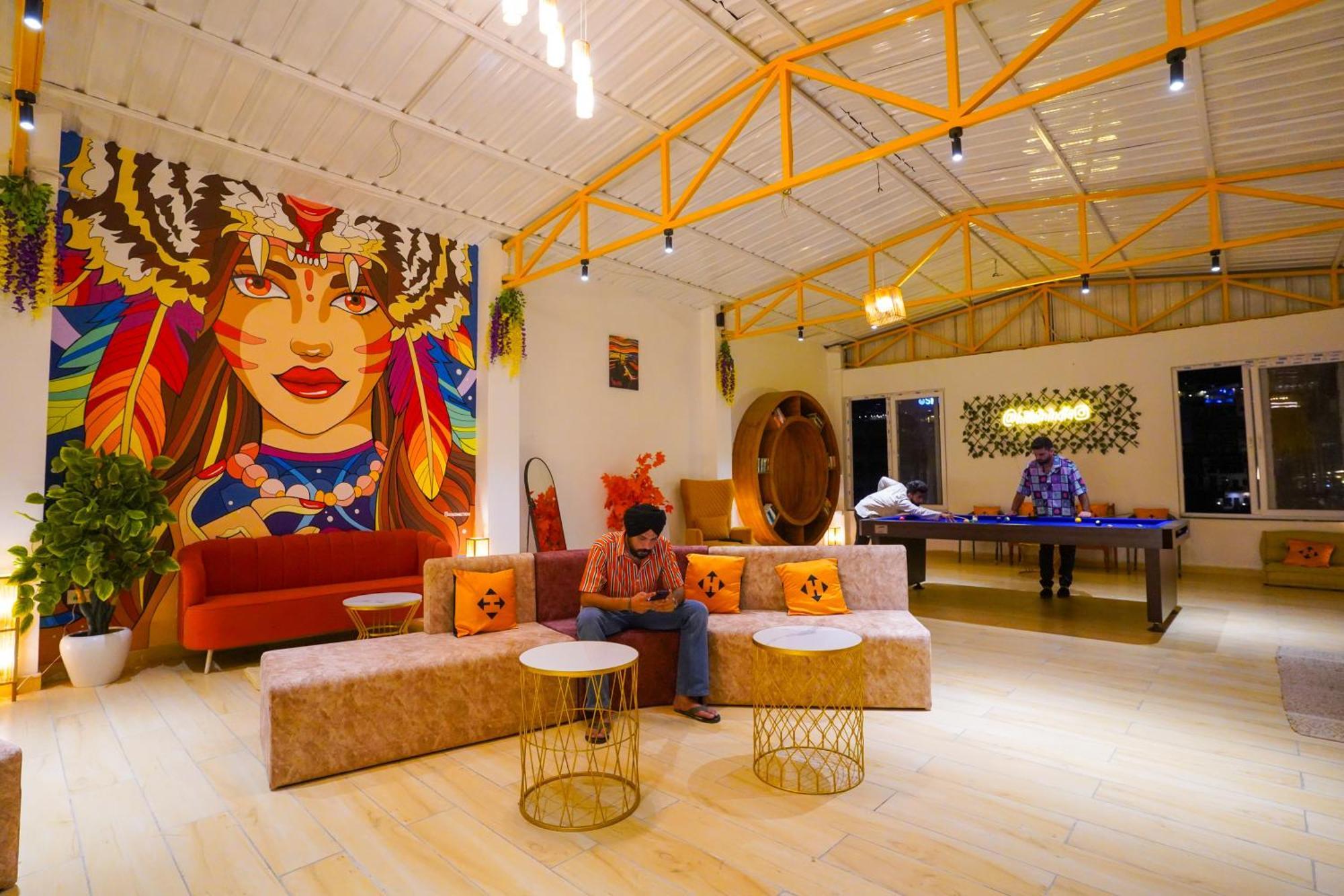 Hide-In Rishikesh, Laxman Jhula Hostel Εξωτερικό φωτογραφία