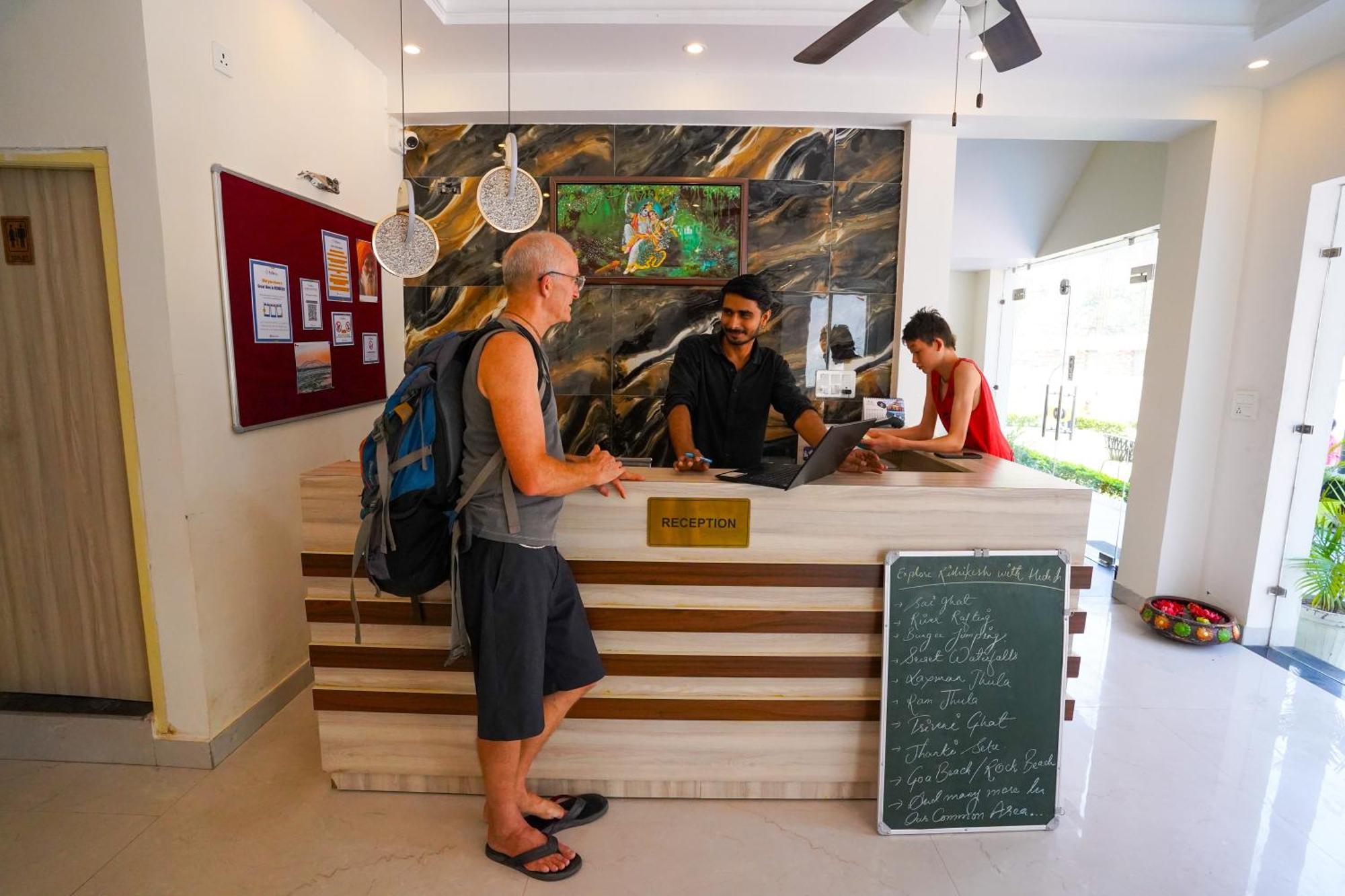 Hide-In Rishikesh, Laxman Jhula Hostel Εξωτερικό φωτογραφία