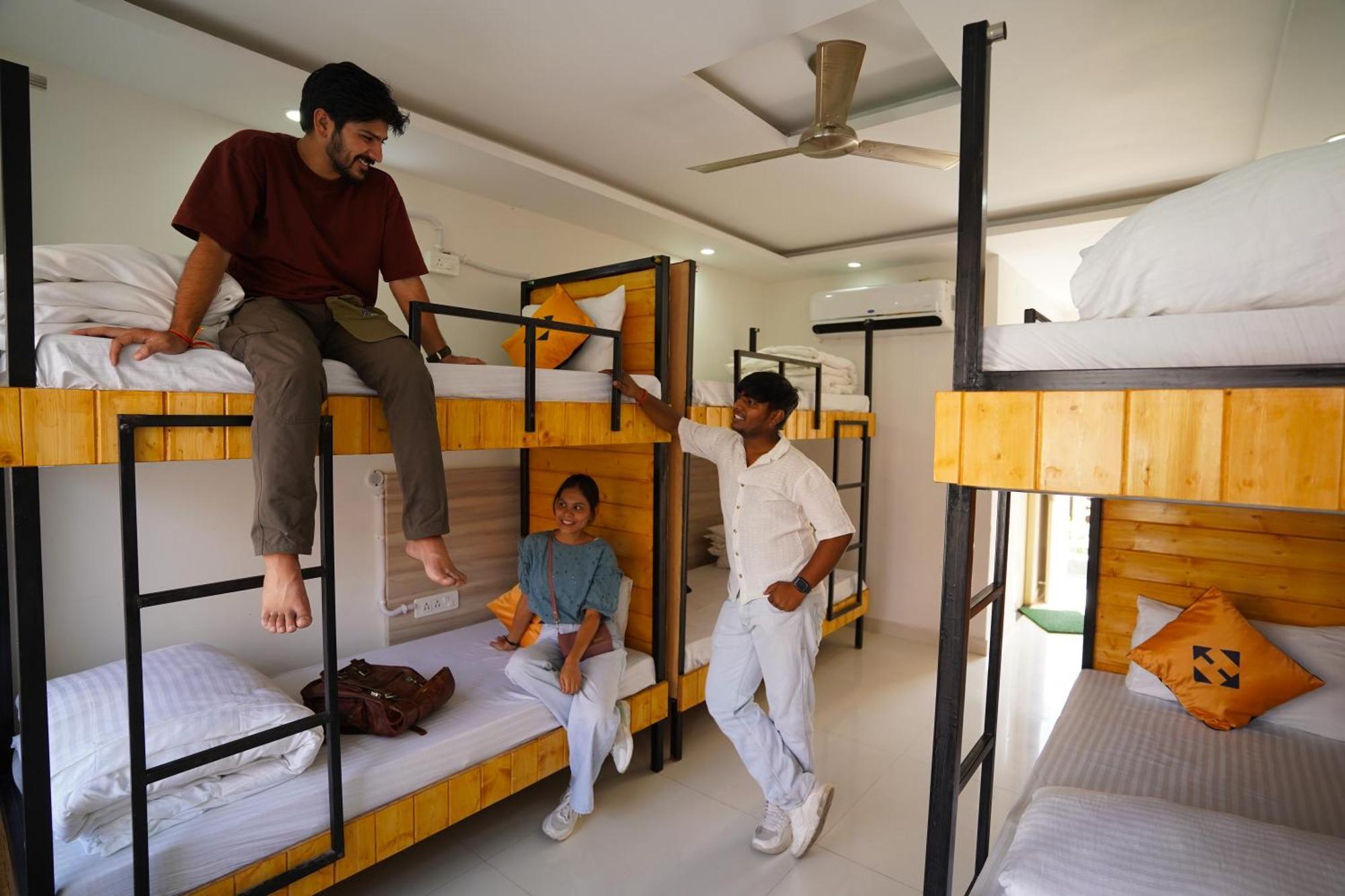 Hide-In Rishikesh, Laxman Jhula Hostel Εξωτερικό φωτογραφία